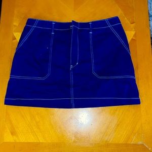 Cute total blue skirt with belt loops
